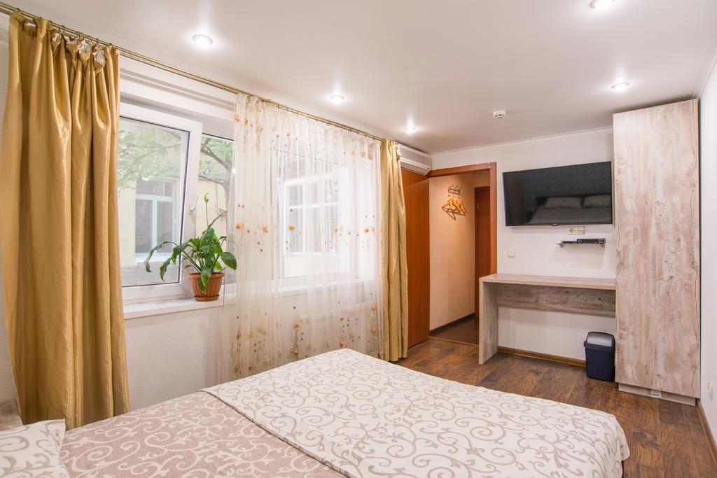 Hostel Berloga Οδησσός Εξωτερικό φωτογραφία